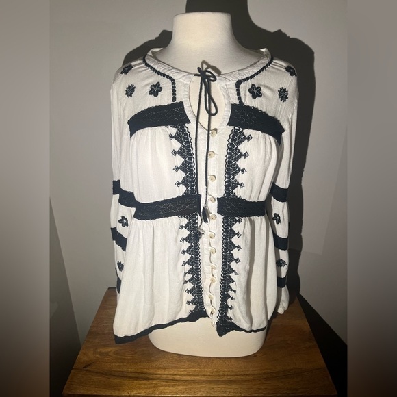 Free People | Iris Boho Top M B&W pheasant - Picture 3 of 11